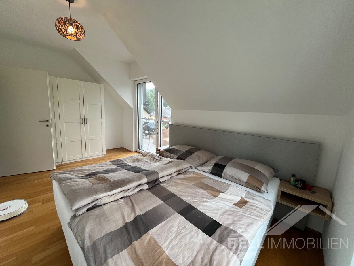 Schlafzimmer Dachgeschosswohnung Elixhausen
