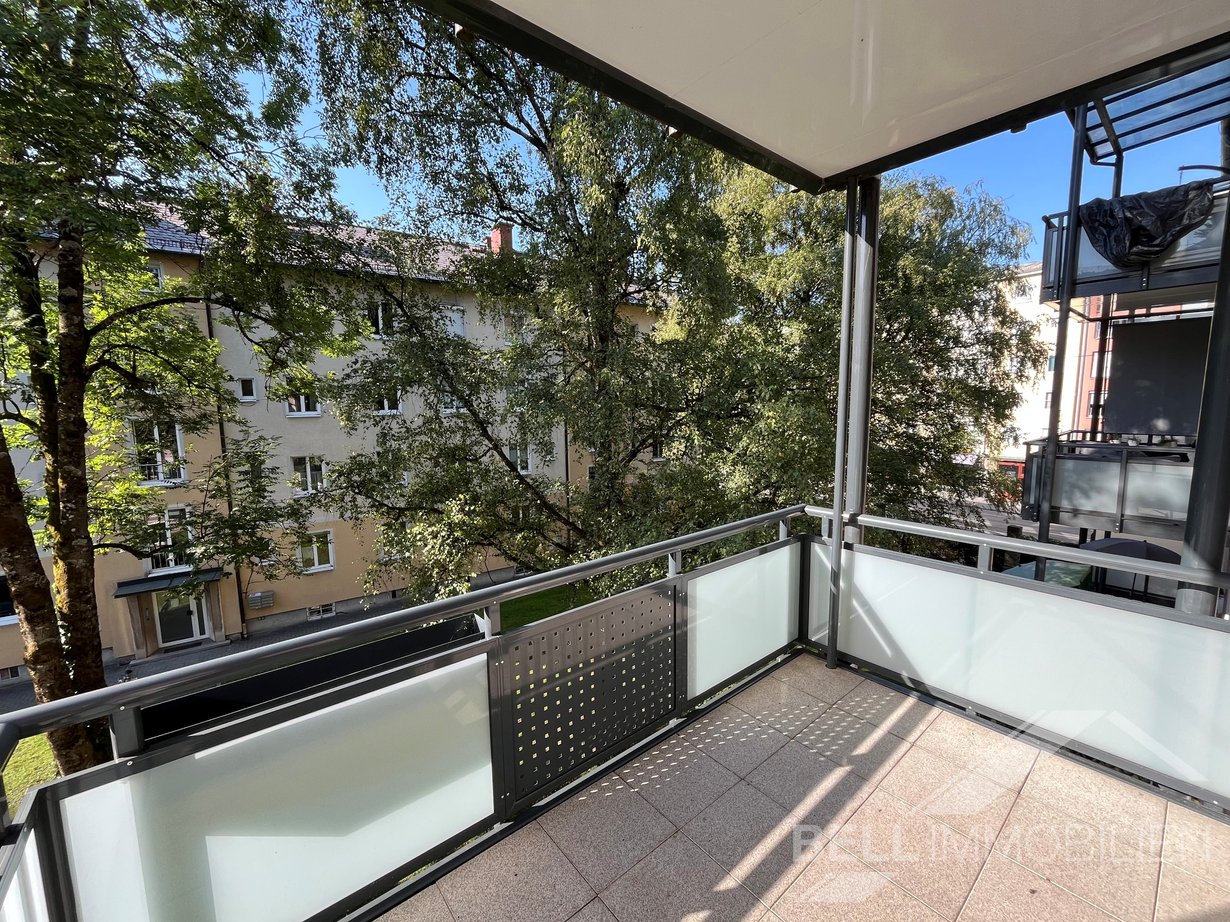 Moderne Süd-Balkon